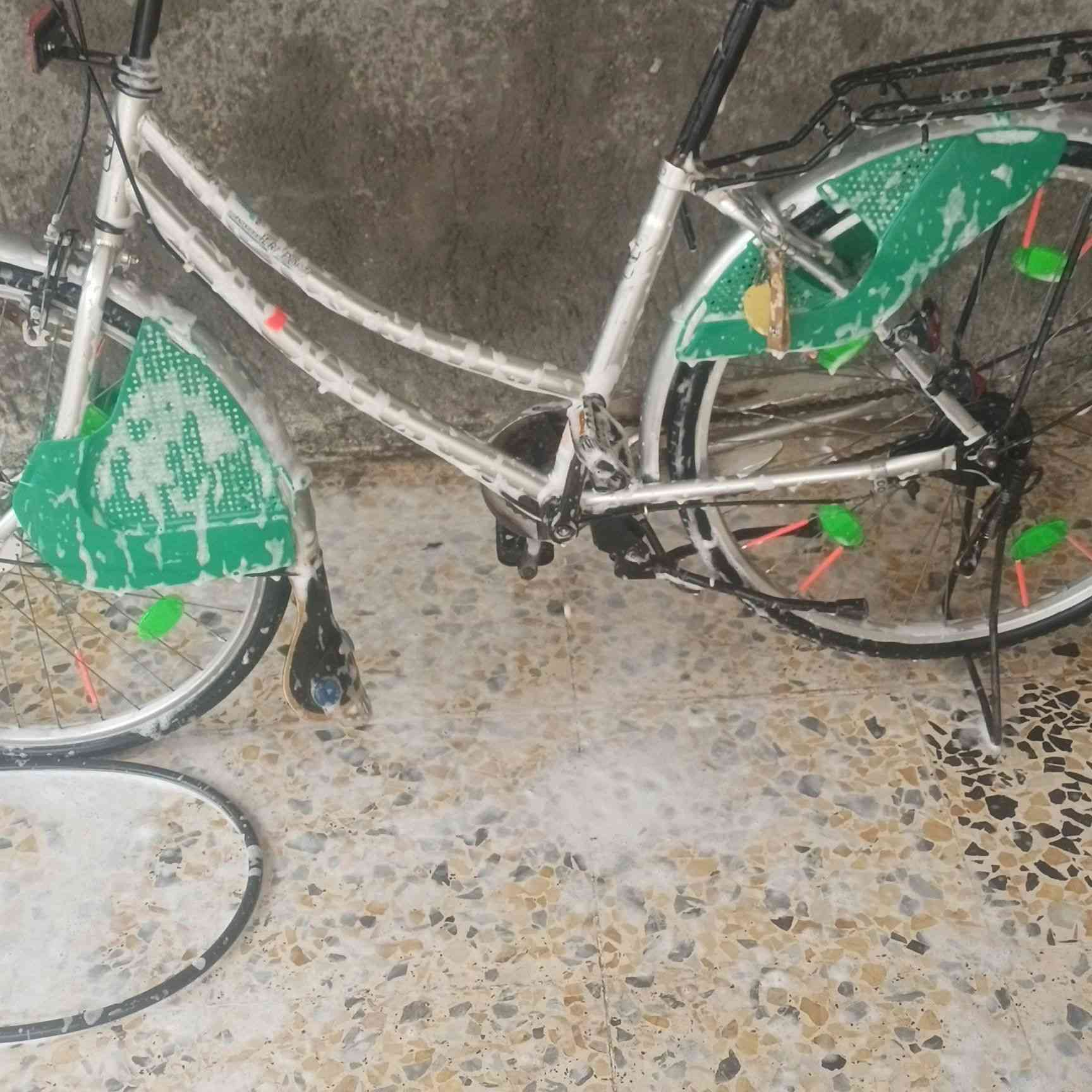 سلام عليكم هذا الباسكل للبيع او مراوس شعندك نزل وموجود خاص


**إذا كنت صاحب هذا الإعلان وتريد حذفه لأي سبب، رجاءا أرسل رسالة إلى الدعم الفني**