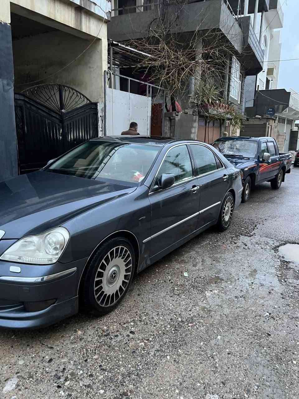 سڵاو لەهەمو هاوڕێیان
سەرەتا بەناوی خوا ماشەڵا لەماڵی هەمو لایەک ئەم گوڵە بۆفرۆشتن  ماشەڵا نمونەی هەمو عێراق بیلاد جیمەن تۆی  قەترە بۆیاخی نیە شوێن موسەکانی نەبێ  سەیارەکە فولە فول فولە هەرجی تۆمواسەفات بڵەی تیایەتی  ٥دوگمەیە سڵایتە ڕادارە  چڵدە هیتەرە  ئێتر فولە 
دارو بەردی بەشەرت   دەعامی بۆدەعامی بەشەرت 
نرخ٧٠کەڵا کەمێک معامەلە  
شوێن تاسڵوجە سلێمانی 
***********
