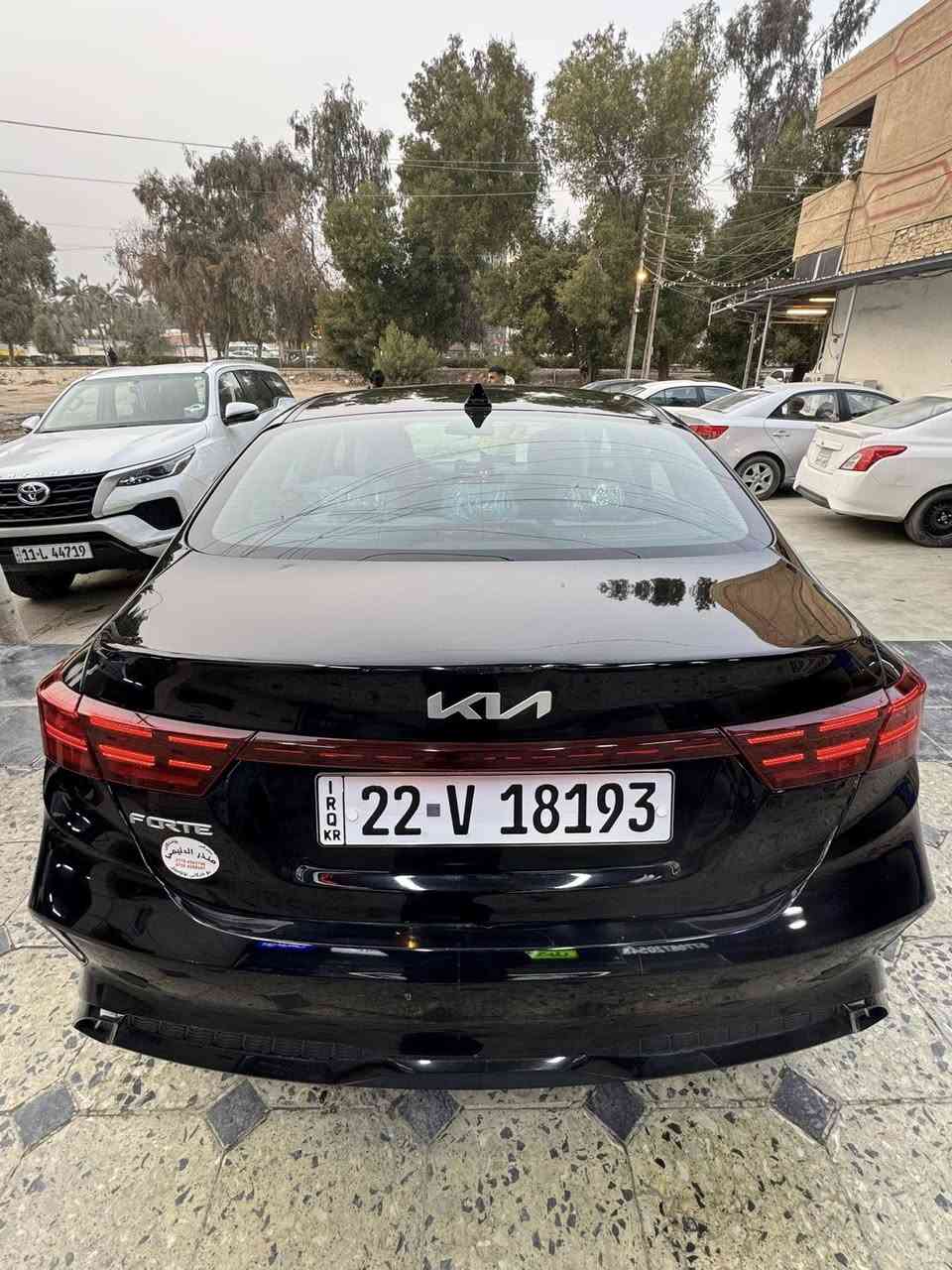 سلام عليكم لبيع فورتي موديل 2023 سياره جديده فول ماعده لبصمه قطعتين تبريد هيترات كشن هيتر بل ستيرن سياره خير من الله بيه جاملغ لمامه بجهت سايق شبر صبغ بيه كلير من امريكا 3 قطع صندوك وباب وجاملغ لخلفي بل عراق جاملغ لمامي عكس سايق بارد يرباك مطاك كير مكينه تبريد بل باكيت 
سعر 145 بيه مجال 
***********
***********وتساب
