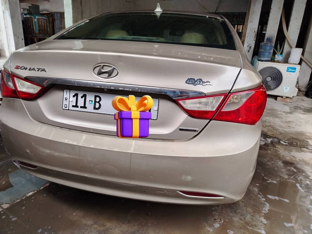 سوناتا امريكي ٢٠١١
بغداد انكليزي
فول مواصفات 
حادثها من امريكا باب خلفي ايمن وهلال جاملغ 
فتحه
بصمه
داخل جلد
ارضية جلد تفصال
تبريد قطعتين 
شاشه بلادي
سماعات انفنتي ودمام خلفي
كامره دواره 
كشن كهربائي 
تدفئة بالكشنات
السعر  100
مكانها الاسكندريه
للاستفسار ***********
