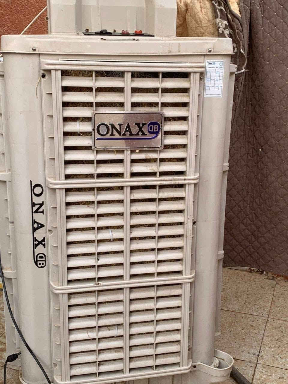❄️ مبردة ONAX للبيع ❄️
✅ أخو الجديدة ✅ شغالة 100% ✅ تبريد قوي وممتاز ✅ ما بيها أي عطل أو مشكلة ✅ جاهزة للشغل مباشرة
💰 السعر: 250 ألف دينار (قابل للتفاوض بالمعقول)
📍 المكان: كربلاء


**إذا كنت صاحب هذا الإعلان وتريد حذفه لأي سبب، رجاءا أرسل رسالة إلى الدعم الفني**