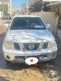 اخوتي للبيع سياره نيفارا ادوات موديل 2012 سياره LE معروفه موصفاته محرك...