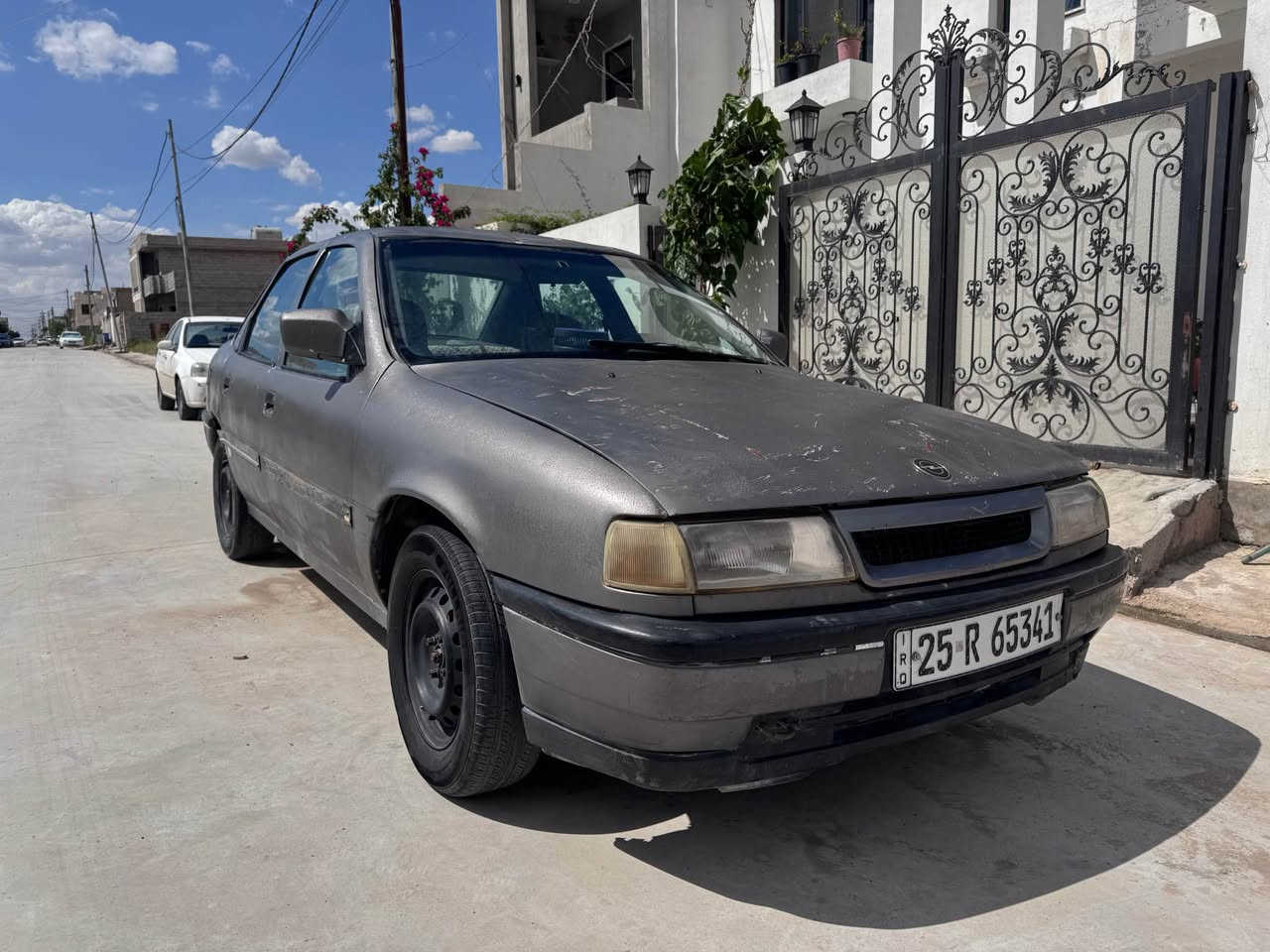 فكترا  موديل 1992
حجم محرك 16
كير عادي 
سنوي جديد 12/2029
سياره بسمي شرط تحويل 
سعر 25$وبيمجال كركوك, العراق


**إذا كنت صاحب هذا الإعلان وتريد حذفه لأي سبب، رجاءا أرسل رسالة إلى الدعم الفني**