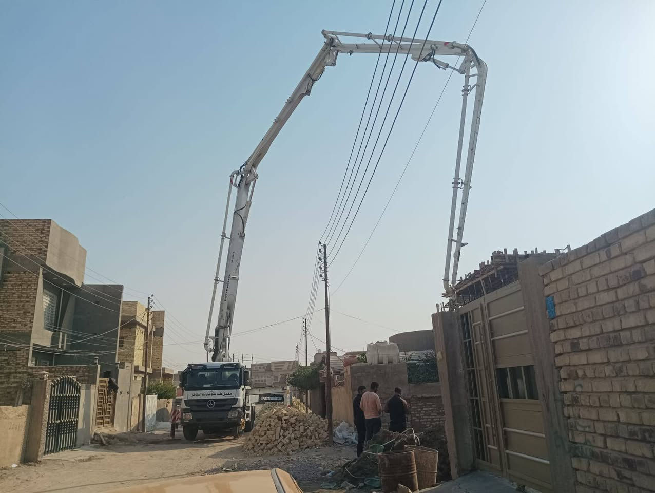 بناء البيوت وترميمها وإضافة تصاميم هندسيه بكوادر مختصه بالعمل والهندسة المدنية 
وبأسعار مناسبة جدا ووقت التسليم السريع 
داخل بابل وكربلاء 
علما نعمل بنظام الدفعات 
والأقسام بمقدمة 
والاقساط المريح 
والدفع النقدي 
اي استفسار اتصل بنا على الارقام التاليه 
***********
***********
سيد حيدر
