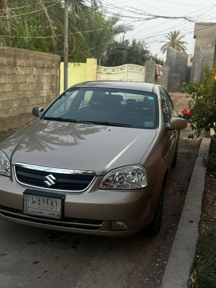 سوزوكي فورنزا ( اوبترا )
موديل ٢٠٠٨ رقم بغداد جديد 11T 
سيارة جديدة لوك جانت متروكة فترة مصبوغة عام جمالية وارد امريكي حادث جامرلغ خلفي ايسر فقط ( ضربة بسيطة ) 
مكينة ٢٠٠٠ تبريد تدفئة فول شغال 
سيارة جاهزة باذن الله فقط تلحيضات بسيطة 
كهربائيات كاملة مابيها اي نقص داخلها جدا نظيف 
السعر ٦٨ ورقة و بيها مجال بسيط جدا متوازي على بيعتها لان السيارة شايلتني و خير من الله 
للتواصل 
*********** 
متواجد على الخط و الواتساب
