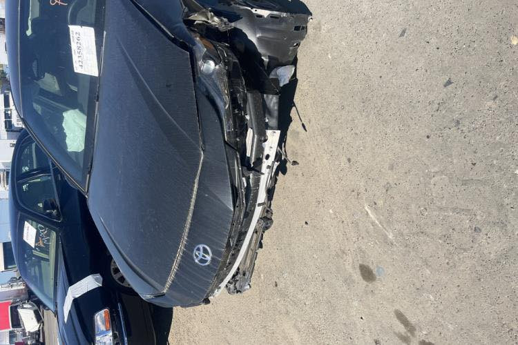 السلام عليكم ورحمة الله وبركاته كامري 2025 وارد امريكي فئة se السياره حالياً بعمان تدخل حره وتدخل شهداء اني ابيع السياره بكاعها اليشتري هو صاحب القرار يريد يدخلها حره يريد شهداء بكيفه ***********  وهذا رقمي السراي يتصل ويدلل السياره طختها بلدعاميه من جوه وبلويل ومن نزلوها بعمان صارت بيها هاي الطبره بلبنيد
