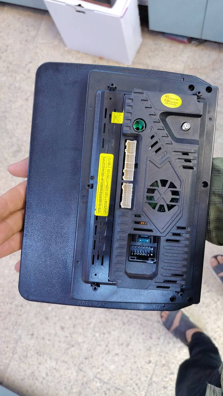 مرحبا
شاشة نضام اندرويد  تشتغل على جميع السيارات الكورية جنه شاديها على سورنتو موديل 20 من بعنه السيارة فتحناها ورجعنه البلادية ابيعها مع الكامرة مالتها وشفتو شغلها سريع بدون تعليك ابد
سعرها مع الكامرة 100  الف وبيها مجال قليل شرط لابيها كسر لافطر لاغواش لاسواد فوول دقة انا هسا صورت الظهر وشمس وهيج واضحة مكاني نجف
للتواصل
***********
***********
