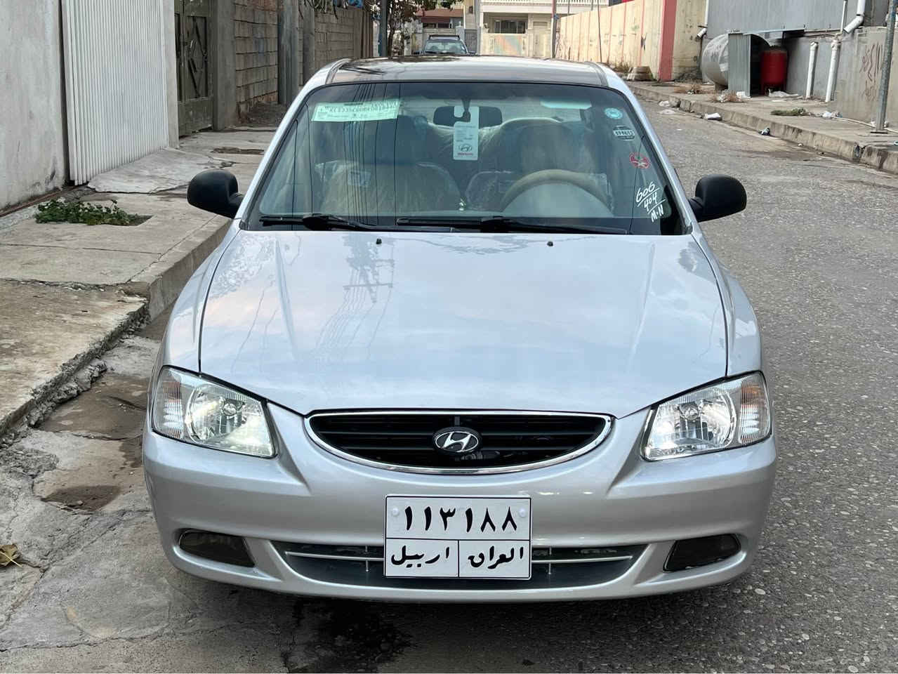 هؤندا فيرنا 

مؤديل ٢٠٠٩

گير مه كينه ته بريد به شه رت 

سه نه ويي به سه ر جوه 9000هه زار خرامه يي له سه ره 

پاش معامه له وه ر ده گيريه وه ته حويل وه كاله به شه رت

به ناويي خؤمانه يه ك ده ست بوه به سفريي لايي خومان بوه 
حيزام سبوخ كراوه ته وه له سه ر ساخي بي ليدان پشتو پييش كه پسه 
پشتو پيشي تازه توند كراوه ته وه سه ياره كه بي نوقستانيه 

هه موو شتي به شه رته 

سحريي 62وه ره قه مه جاليكي برايه نه يي تيدايه 

بؤزانياريي زياتر په يوه نديي بكه *********** أربيل, العراق
