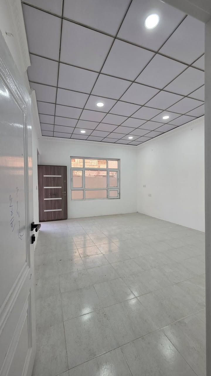 #خانوو_بۆفرۆشتن_فوول_VIP| #بیت_للبیع 

🏠 خانوو بۆفرۆشتن لە 5 حەسارۆك
🔹 ڕووبەری 140 مەتر ڕوکن
🔹 خاوێن و جوان 
🔹 2 طابق + بـەیـتـوونـە
🔹 4 ژووری نووستن (سویت)
🔹 مطبخ + مطبخ عمل
🔹 ژووری میوان + 2 ھۆڵ 
🔹 2حەمام + 4 مرافق
🔹 ڕووی نسارو ڕۆژئاوا

📞 ***********         

🔹 بۆ زانیاری زیاتر 1 بنووسە یان پەیوەندی بکە
▫️▫️▫️▫️▫️▫️▫️▫️▫️▫️▫️▫️▫️▫️▫️▫️

🏠 بیت للبیع في ٥ حساروك
🔹 مساحة 140متر روکن
🔹 بناء نظیف  
🔹 طابقین + بیتوونە
🔹 4 غرفە نوم (سویت)
🔹 غرفە استقبال + 2 صالة
🔹 مطبخ + مطبخ عمل
🔹 2 حمام + 4 مرافق
🔹 اتـجـاە غروب و نسار

📞 ***********          ***********

🔹 لمعرفە سعر اکتب رقم ۱ او اتصل
▫️▫️▫️▫️▫️▫️▫️▫️▫️▫️▫️▫️▫️▫️▫️▫️
✰ ئەگەر موڵکەکانتان دەفرۆشن وێنە و زانیاری بنێرن کڕیارتان بۆ دەدۆزینەوە.
