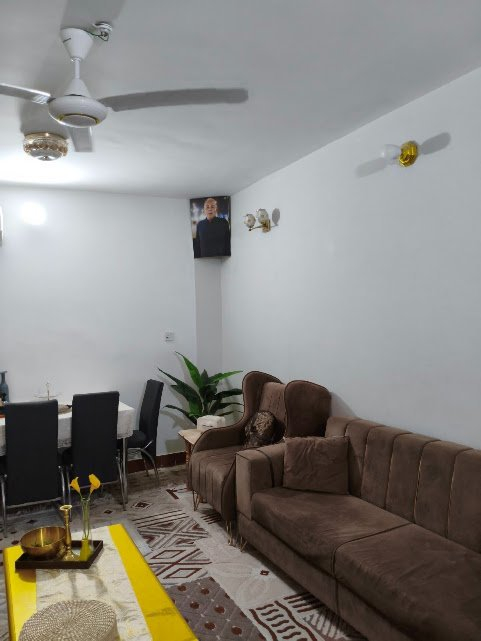 بيت للبيع

المساحه - 200م 
السعر - 480
العنوان  - سومر خلف راهب ال محمد 
تفاصيل البناء - طابقين  عكاده نظيف  
ط1 - غرف عدد2+صاله+استقبال+مطبخ +صحيات+كراج 
ط2 -  غرف عدد3+صاله+صحيات 
مطلوب اسكان 55

للمزيد من المعلومات يمكنكم التواصل معنا 
على صفحة الفيس بوك ( المثنى للعقار) 
او الاتصال على الرقم التالي 
ابو سيف  ***********
*********** 
للمزيد من العروض الدخول على الرابط
https://web.facebook.com/groups/353423759199621
او قناتنا على اليوتيوب
https://youtu.be/wNJnyaBvaoU ناصرية, ذي قار
