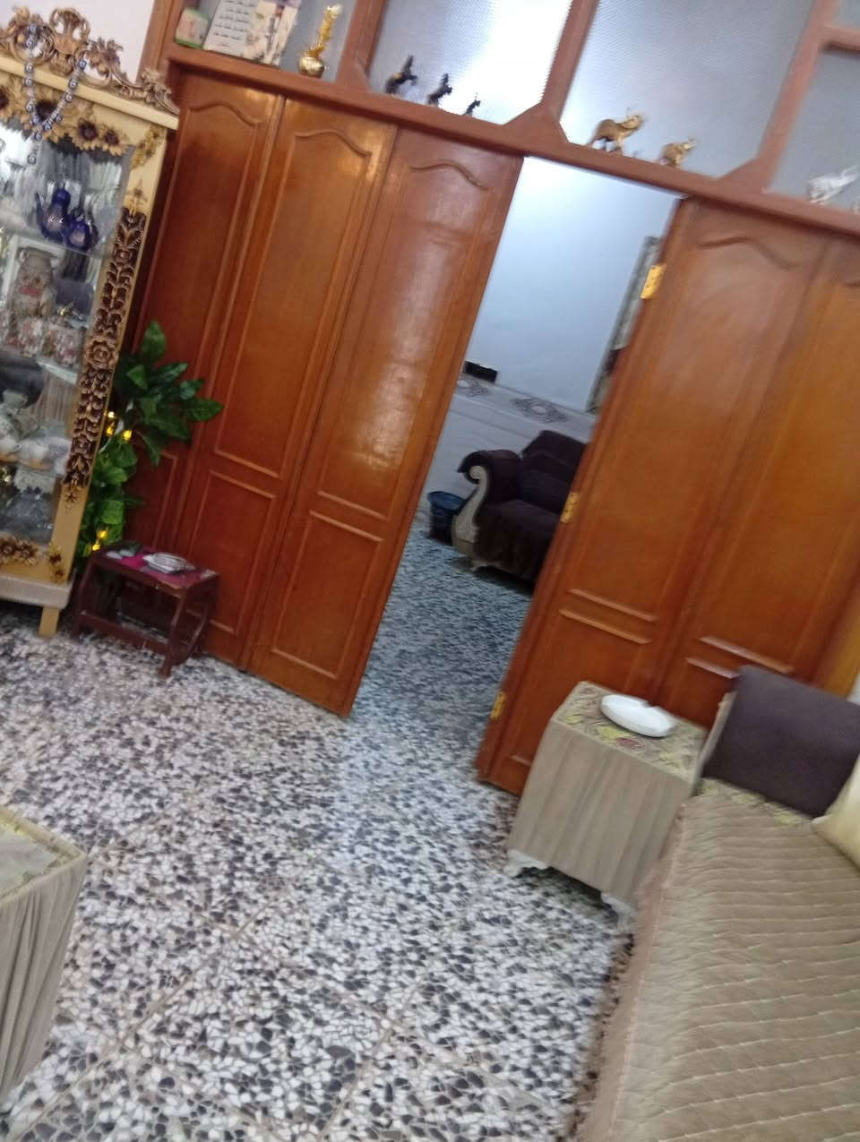 دار للبيع طابقين في دواجن علي طريق سنجار عنانه ركن مربع سند 25 رقم الهاتف ***********
