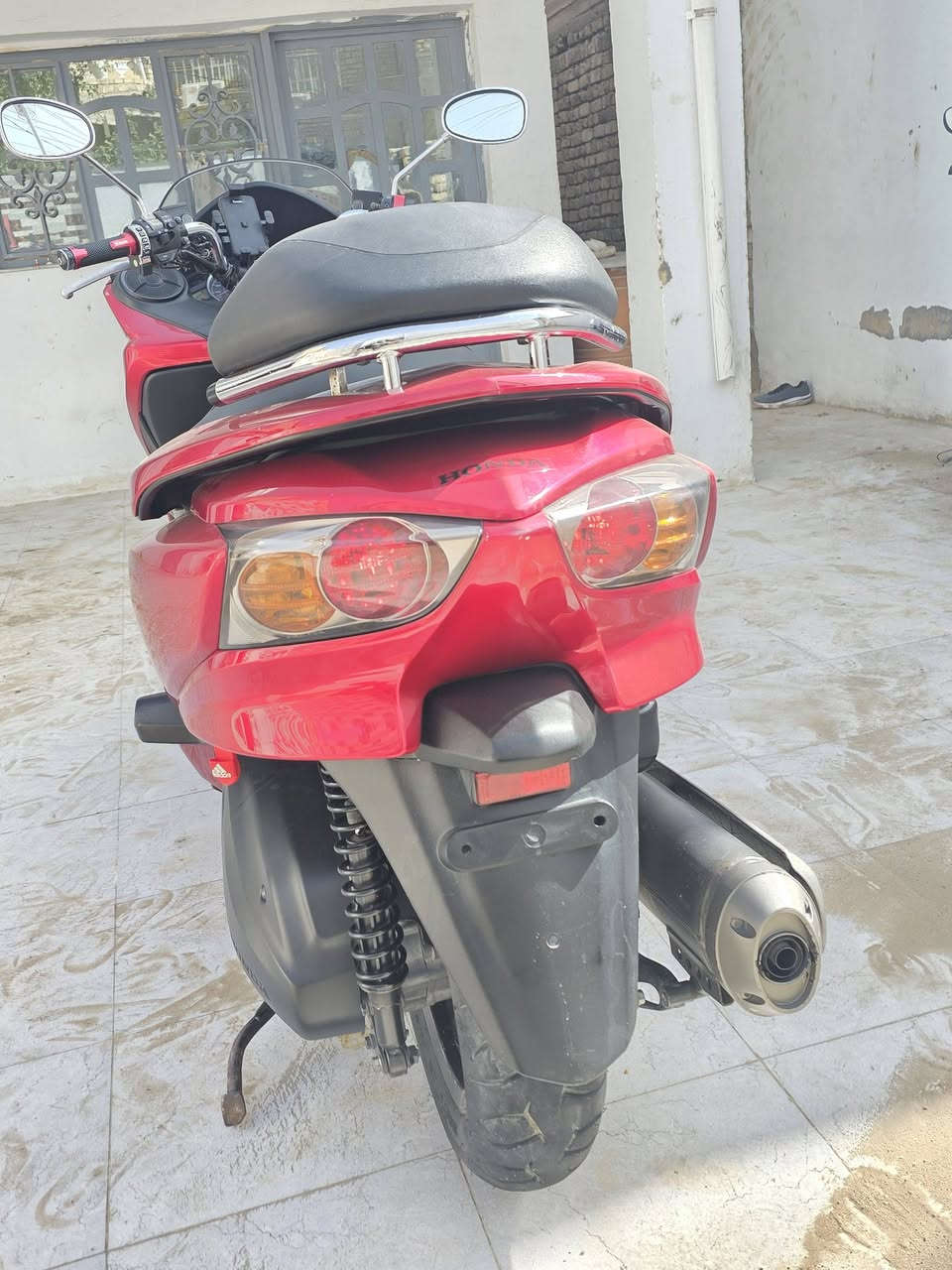 فورزه 010 S7 اربع تحويلات نضافه فول حساسات گير محرك مكفول بيها شخطات بل كفر قليله ماشيه 48الف السعر 17 وبيها مجال مكاني الديوانيه *********** للاستفسار
