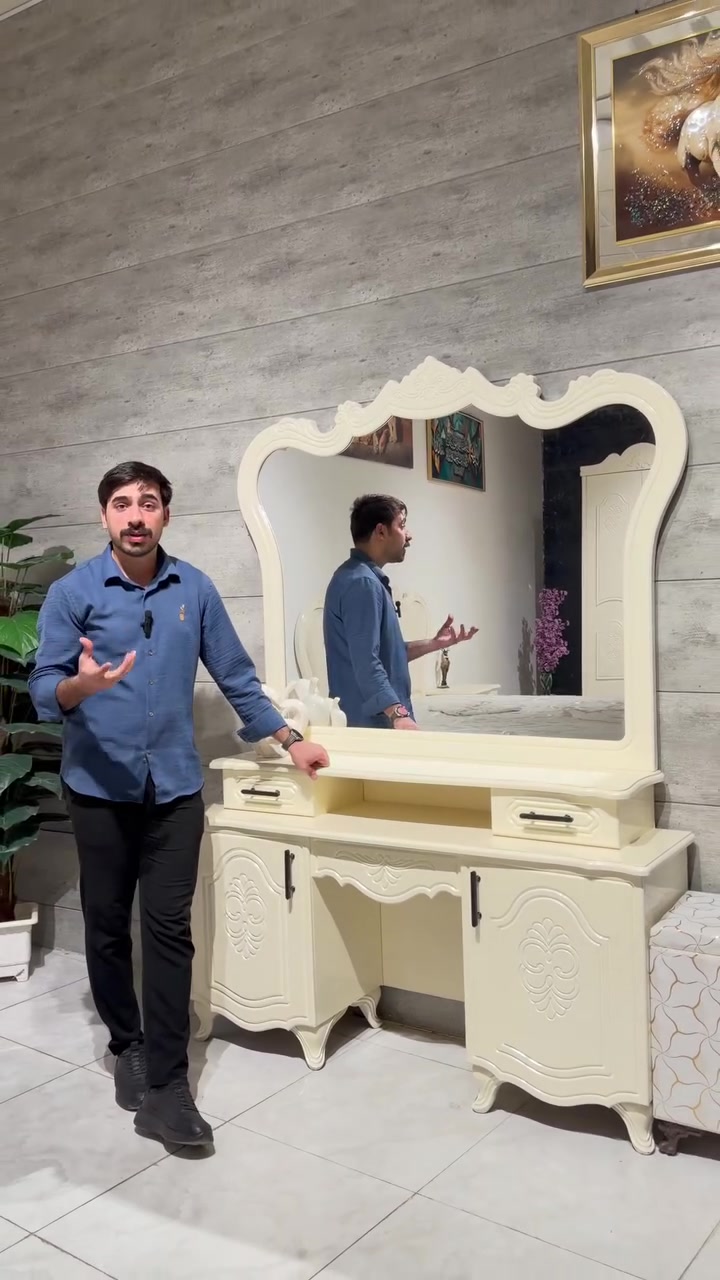 غرفة نومك مو مجرد أثاث… هي إحساس وراحة يومية
 
موديل ( حور  ) تصميم الجديد 

شركه المرتضى للاثاث العراقي تقدم  موديل نجاره عراقي والديكور والتصميم  تركي

ضمن وجبة الدرجة الاولى 

سعر التخفيض  مليونين و750 الف  فقط

غرفة 6 ابواب طابقين ملحق داخلي 

تتكون من 10 قطع

وجه الكنتور يكون  ان دي اف 12 ملم 
داخل الكنتور صاج  طبيعي 4ملم 

ظهر الكنتور جرجوبة براغي 

القاعدة الارضية للكنتور بلوك بورد

ارتفاع الكنتور مترين و60 سم 

عرض الكنتور 3 مترات و5

عرض الكنتور مع زاويه الملابس 4 امتار و10 سم

السرير طبقة بلوك بورد

السعر الحالي/. 2/750

خدمة الشد والتوصيل مجاناً لجميع محافظات العراق 

العنوان بغداد بغداد جديدة قرب البريد 

***********

***********
