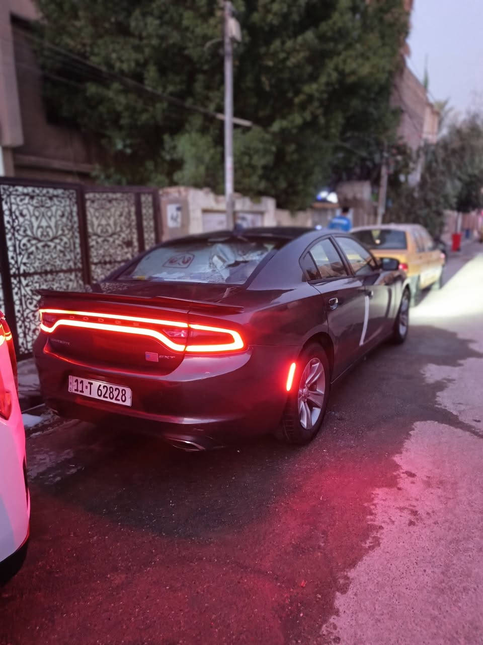 السلام عليكم دوج جارجر موديل ٢٠١٦ وارد أمريكي حادثها جاملغ امامي فقط مبدل نفس لون بدون صبغ وبيها كلير جاملغ خلفي من امريكه بدون دواخل السياره بدون ايرباك شاصي لغد كفاله شرط
مواصفات السياره عاديه كشن كهربائي شاشه جبيره قطعتين تبريد محرك ٦ سلندر كير محرك كفاله تخم تاير جديد صدر امامي خلفي جديد رقم بغداد بسمي تحويل مباشر السعر (١٦٠) وبيها مجال مكاني بغداد الكماليه رقم الهاتف ***********
السلام عليكم دوج جارجر موديل ٢٠١٦ وارد أمريكي حادثها جاملغ امامي فقط مبدل نفس لون بدون صبغ وبيها كلير جاملغ خلفي من امريكه بدون دواخل السياره بدون ايرباك شاصي لغد كفاله شرط
