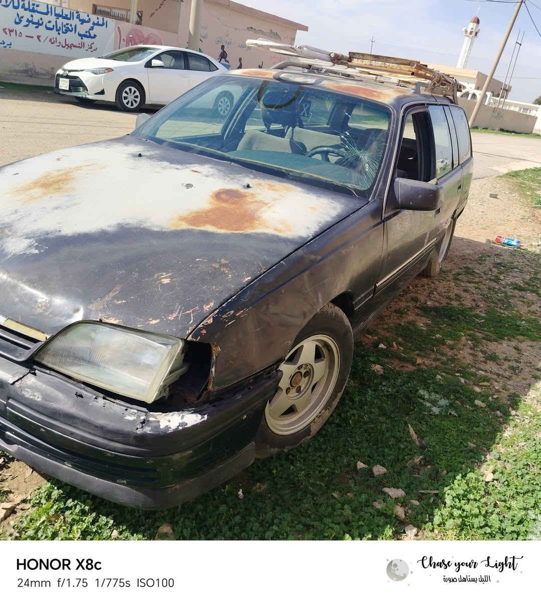 السلام عليكم
ااوميكا ستيش للبيع حجم ٢٠ كير محرك شرط و كاربون بانزين إلكتروني و كاله باركود شرط التحويل رقم ألماني سنويه عظم ال2037
موديل ٩١،،، سعر ١٨ وبيها مجال
***********
