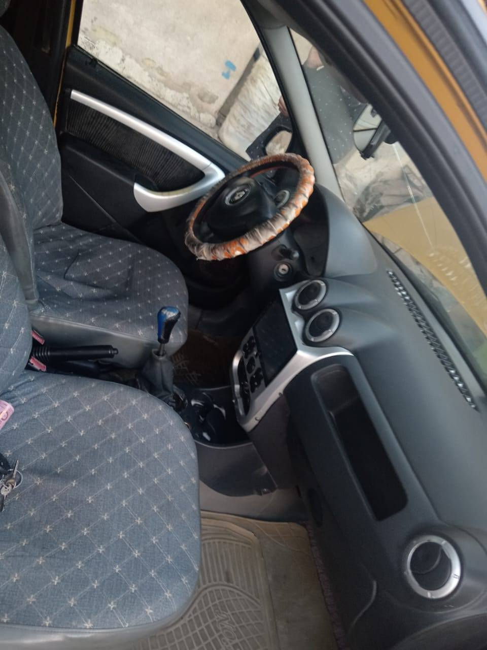 بسم الله  رينو للبيع كفاله تخم تاير باتري جديد حداديه امامي وخلفي ١٠٠بل 100تبريد خير من الله دوشمه ستوني مسويه سنويه صاقطه من 24 تحويل ثاني يوم سياره ماذب عليه الف دينار *********** السعر 60 وبيه مجال للشراي
