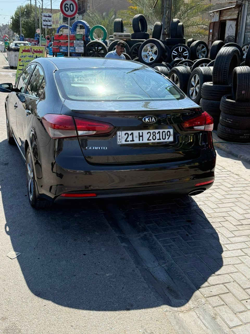 السلام عليكم سيراتو  مديل 2017 للبيع فول مواصفات خليجي مكفوله كفاله عامه مكينه 2000 فتحه كشنات جلد تبريد وتدفئا تحكم ستيرن بصمه سبير ما نازل مال شركه سياره احله من الصوره السياره بسمي تحويل ثاني يوم سياره سيراتو إيراني بي ايبي
السعر 149 بيها مجال حك الجيه
العنوان بغداد حي العامل 
رقم الهاتف
*********** سيد فلاح
