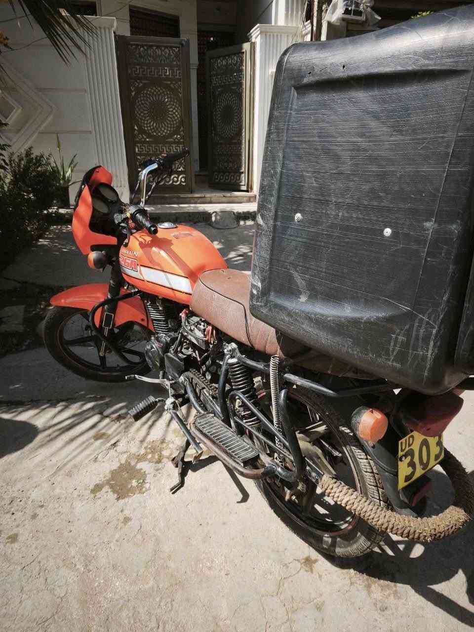 السلام عليكم دايوان نفخ 22 للبيع اوراق كاملة وبيهة خيط تبخير عنوان بالبنوك تقاطع نادي النفط ***********
