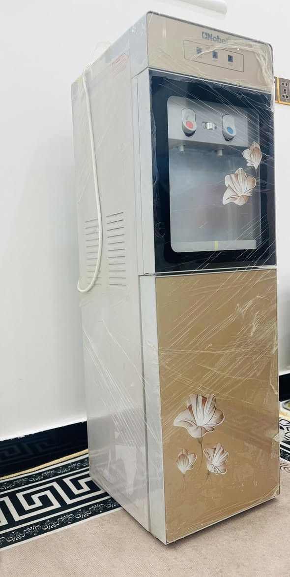 السلام عليكم
براد ماء ماركة نوبل جديد بعده بالنايلون غير مستخدم نهائياً

السعر/ ١٥٠ الف

العنوان / بغداد - حي اور 

للتواصل / ***********
