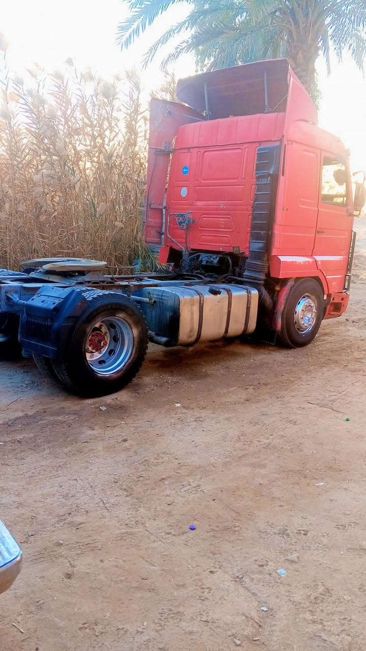 سلام عليكم سكانيه بطه لبيع 113 حجم 400 محرك لا بخار ولا تنقيص كير 3*3 رقم بغداد بسمي تحول ثانيوم  تخم تأير  رقم تلفوني *********** سعر 140بيه مجال قليل
