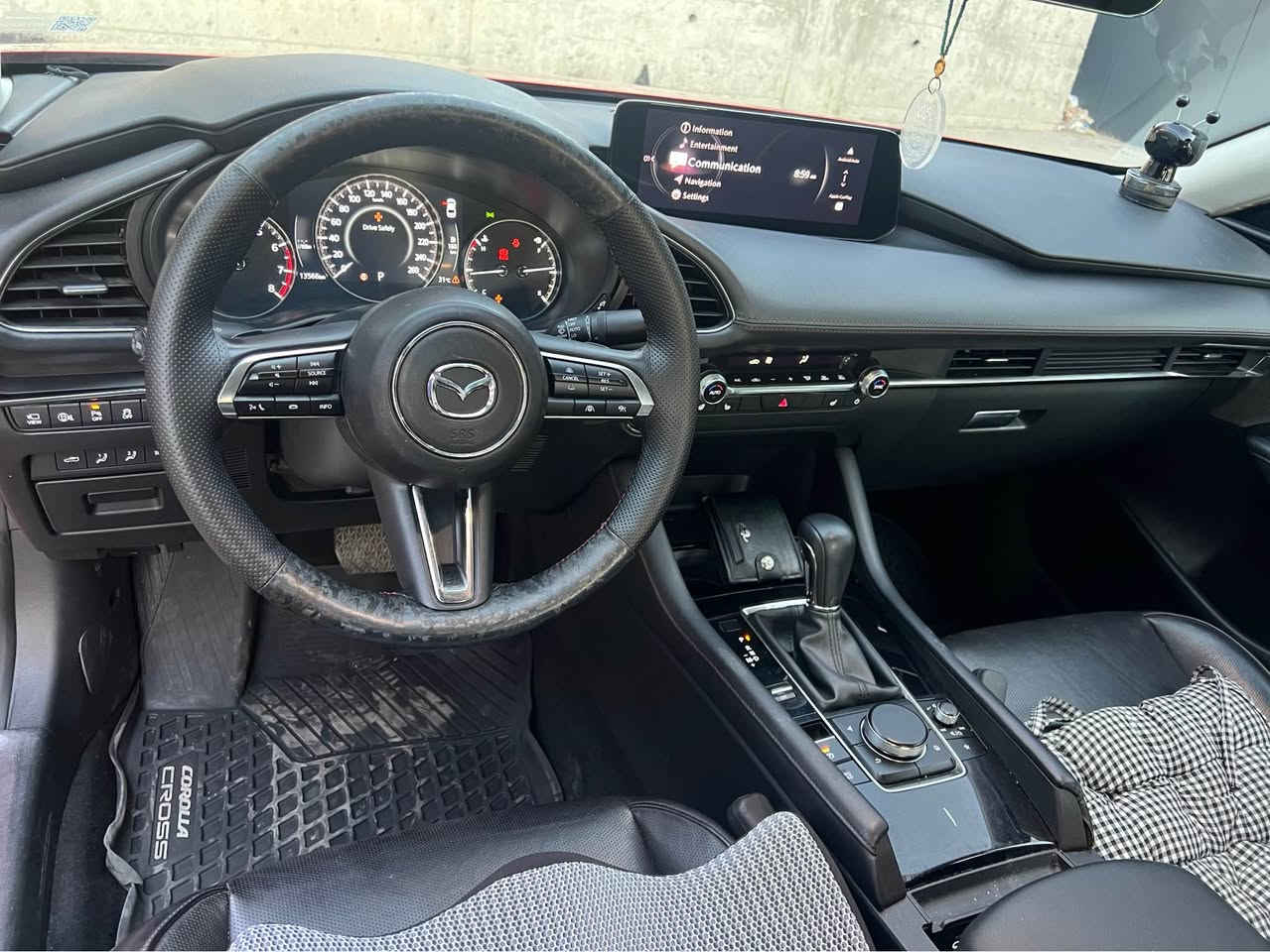 Mazda 3 2024
Primum plus 
Awd 
2.5 turbo 

سلام عليكم 
مازدا ٣ للبيع جوه سوك
٢٠٢٤ 
ماشيه فقط ١٤ الف كم يعنى ماشيه ٨ الف تحسب صفر
فول فول فول
مسار طريق
رادارات
اتو ايستوب
كيج دجتال
شحن وايرليس
كشنات(ميمورى جلد و كهرباء و هيتر)
احلا شي سماعات بوس
٥ كاميرات
داتاشو
شاشه جبير 
لايتات امامى و خلفي ليد
يعنى اي مواصفات تريد بيها
سياره مكينه ٢.٥ تيربوو قويه و مصرف قليل 
فور ويل درايف
سياره بدون صبغ ناشرت سونار مالته بونيد بيها شويه بارد
ايرباك بس ستيرن مرجع سيستم
سعره ١٤٣ ورقه مجال

سڵاو
مازدا ٣ فول فول  هەرچی مواسەفاتە هەیەتی
١٤ کم ڕۆشتووە واتە ٨ میل
هەموو گیانی بەشەرتە
بۆیاخی نیە
بۆنیدی کەمێک ساردە

مکەبەرە بۆس 
ڕادار
خەتی جادە
داتاشۆ
پیوست بە وەسف ناکات زۆر جوانە
١٤٣ گەڵاو مەجال السليمانية, العراق


**إذا كنت صاحب هذا الإعلان وتريد حذفه لأي سبب، رجاءا أرسل رسالة إلى الدعم الفني**
