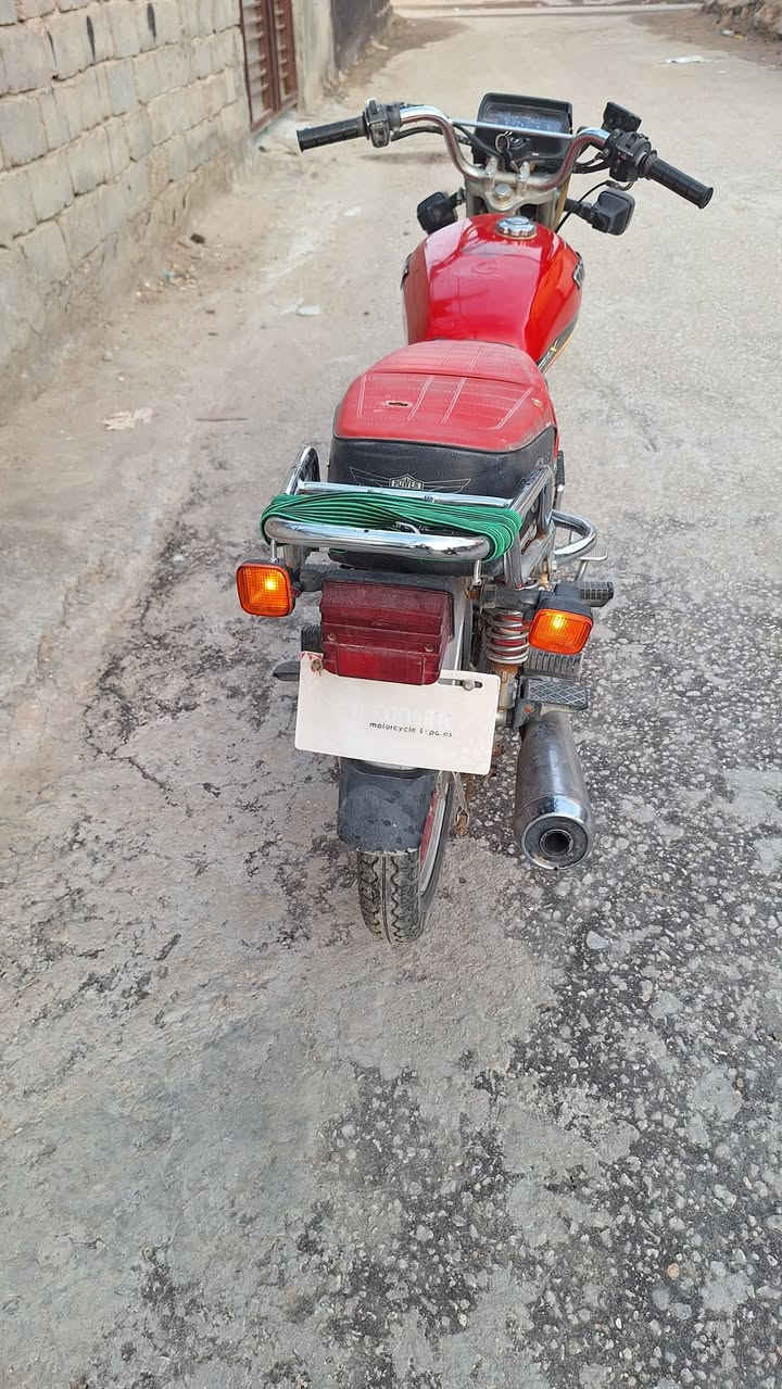 سلام عليكم سيفان لل بيع
سعره 550وبي مجال 

موديل2023

اوراق اوصولي 

***********

دراجه نضيفه محرك مكفول مامفتوح 

كهربائية شغلاه
