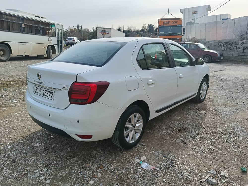 رینوو سووبل موودل2017فوول مووسه فات اتووماتیک ته برید جوارجام کاره با دووسووج کنتروول ویل که ب تای تازه حاسه شاشه کامیره لاید کا ره با گیروومه کینه ی به شه رت نه کراوە ته وە بوویاخی نییه که میک ساردی هه یه فه خسووس و سه نه وی ره قه می تازه تا 2031سه عری 78گه لا که میک معا مه له زم *********** السليمانية, العراق
