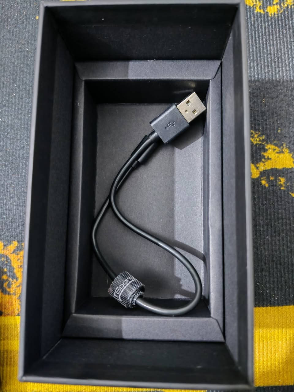 قطعة نادرة هي و شاحنتها و الكارتون تخص الرياضين يستخدموها جماعة الدوري الانجليزي 😁
الشاشة شغالة و حطيتة على الشحن شحنت شوفوا سعرها بالموقع لأعلى سعر ابيع


**إذا كنت صاحب هذا الإعلان وتريد حذفه لأي سبب، رجاءا أرسل رسالة إلى الدعم الفني**