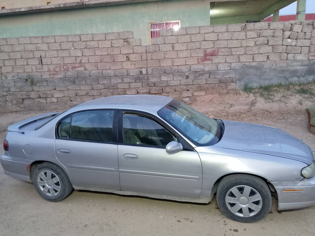 السلام عليكم ماليبو موديل 2000 رقم كركوك ألماني سنويه عاج السياره بدون شرعي مكفوله    محرك بي صرف شي غليل كير شرط صدر نص عمر كهرباهيات كلهن يشتعلن من الدعاميه للدعايه   السياره جديده معنه الكلمه  خارجه وداخله جدد  شندك مراوس تعال خاص   الشرقاط قريت شكرن  رقم الهاتف ***********
