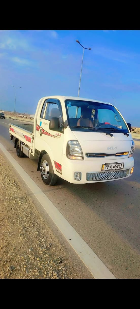 السلام عليكم كيا فحل للبيع 25 ماشيه 22 حقيقي محور تانكي 120 لتر كفاله عامه دعاميه ام الانار غلاف بدي مغلون اصلي المكان كوت مركز مدينه  رقم الهاتف ***********
