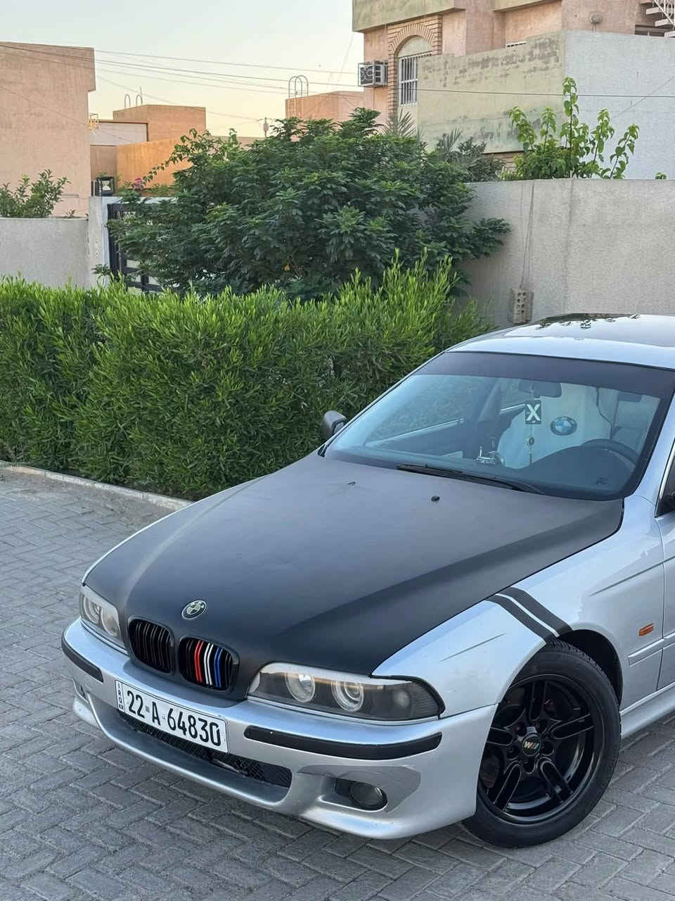 السلام عليكم
للبيع او مراوس حسب القناعه 
Bmw 525 i 2000 موديل 
صبغ عام جراد
محرك ٦ دبل فانوس 
كير اوتو 
كير مكينه كله جاهز 
ماناقصه برغي السياره 
فول موصفات 
فتحه سقف 
خمس ويل كب 
فول تحكمات استرين 
تبيرد ثلج + قطعتين 
دواخل لونين 
تلفون بلادي 
دعاميه m 
شاشه تاب 
برده خلفيه 
كامره خلفيه 
٣ وضعيات قياده
السياره جاهزه من كلشي مال جناي 
رقم شمالي تحويل ثاني يوم 
***********
السعر ١٠٣ وبيه مجال بسيط 
مكاني بغداد حي الجهاد

