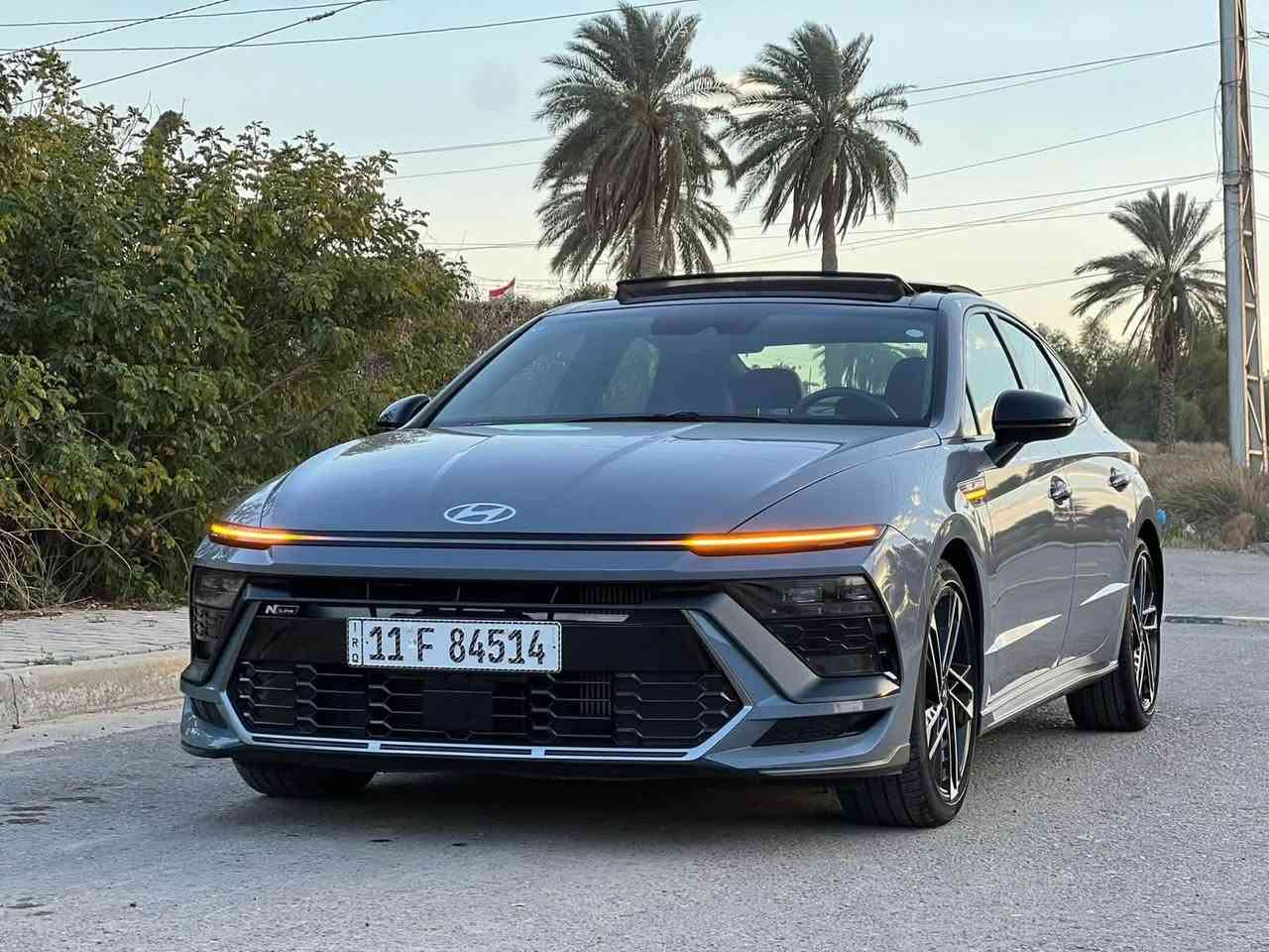 سوناتا 2024 Nline 
المحرك 2500 تيربو 
• بصمه 
• ⁠تشغيل عن بعد
• ⁠بانوراما 
• ⁠كشنات حضن مختوم بعلامه N
• ⁠تدفئة بـالكشنات
• ⁠تحكم كهربائي كشن السائق  
• ⁠أناره داخليه 64 لون بلادي 
• 4 انظمة قياده ⁠(Comfort/Sport+ /SportECO)
• ⁠لون الدشبول مع تغيير المود 
• ⁠سايد برك كهربائي + تراكشن كونترول 
• ⁠منظومة صوت من شركه BOOS 
• ⁠دمام خلفي بلاد تكدر تتحكم بي 
• ⁠نظام تعليق رياضي 
• ⁠فول تحكم ستيرن شفتات 
• ⁠تحديد مسار ونضام الخروج من المسار 
• ⁠كروز سرعه 
• ⁠رادار امامي  
• ⁠حساسات اماميه وجانبيه
• ⁠منظومة زينون 
• ⁠السياره رياضيه و بيها تسارع كلش قوي
• وارد أمريكي وصور الحادث مرفقة بالمنشور
• ⁠حادثه جاملغ امامي صفحة الراكب مبدل اصلي نفس لون كوري والبنيد حافه مالته بارد اثر النقل صار  و بالعراق  الباب الصدر بي من جوه بارد اثر ضربه دراجه وشوي من فوك  اما الباقي كفاله عامه من لغود شواصي ايرباك 
• ⁠السعر 230 قفل شراي خابر ودلل 
• ⁠***********
