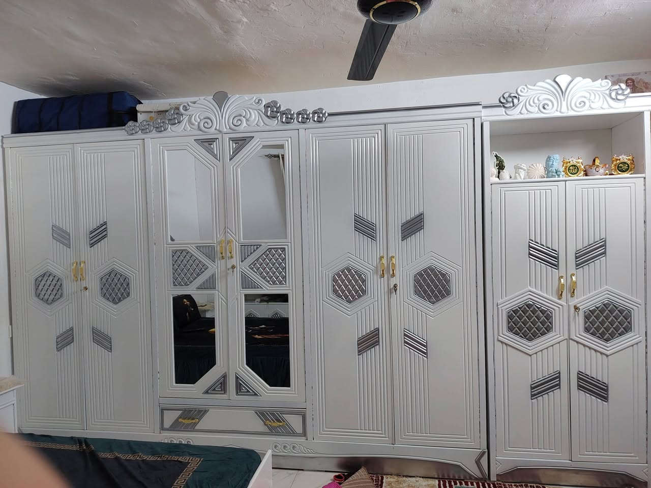 غرفه نوم عراقي 6بيبان جديده صاراقل من شهرمن اخذته لسعرخاص مكان بغداد


**إذا كنت صاحب هذا الإعلان وتريد حذفه لأي سبب، رجاءا أرسل رسالة إلى الدعم الفني**