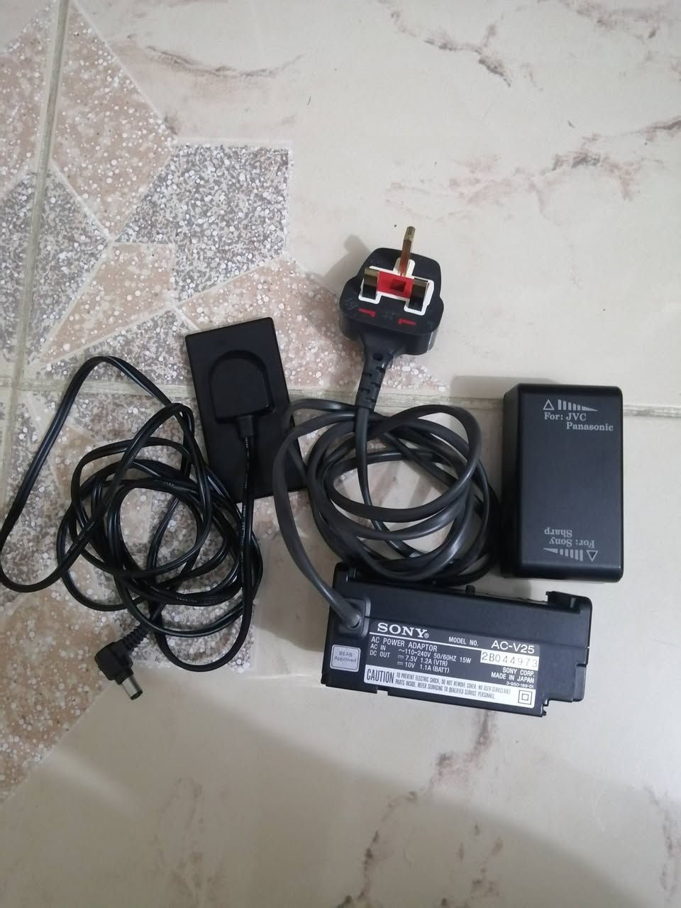 السلام عليكم
كاميره سوني كاسيت
ماعرفله تشتغل ماتشتغل أبيعه عله وضعه
لسعر ٣٠ألف
توصيل موجود


**إذا كنت صاحب هذا الإعلان وتريد حذفه لأي سبب، رجاءا أرسل رسالة إلى الدعم الفني**