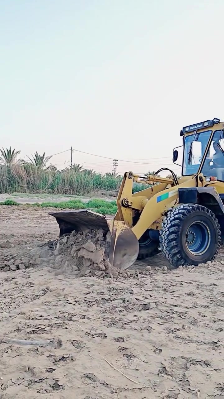 السلام عليكم شفل للبيع فوركاوه حجم 60 دخوليه جديده بعده مامسجل  محرك ازوزه 4 سلندر لاتنقيص ولا تبخير محرك  كير اكسن مامفتوح تخم تاير مكينه جاهزه للعمل السعر 270 وبيه مجال الاتصال ***********
