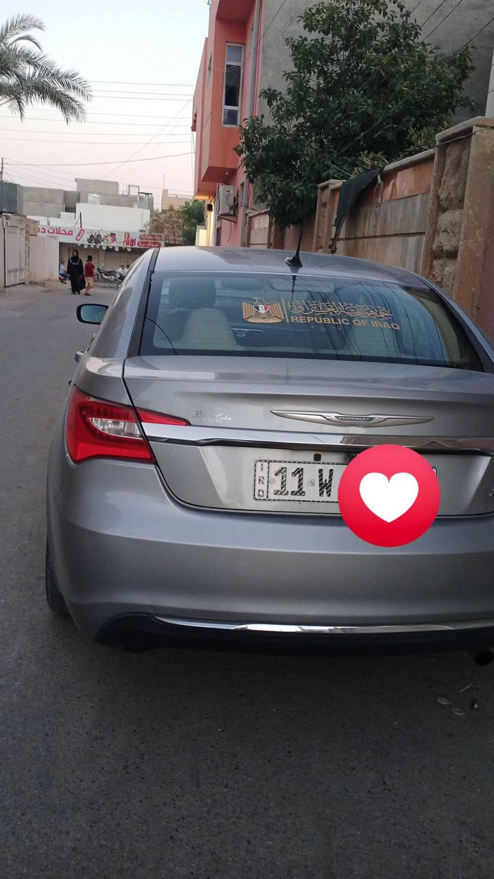 سلام عليكم سي 200 موديل 13 رقم بغداد باسمي الفظل لله كاملة من كل شي 
مكاني سامراء 
***********
السعر 80
