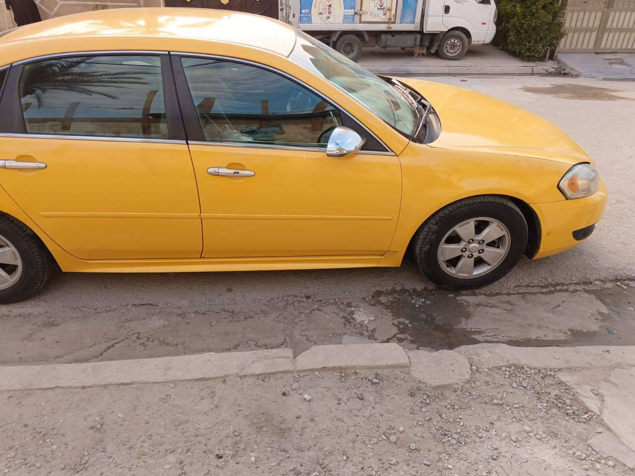 السلام عليكم امبالا 2011 للبيع سياره كير مكينه مكفولات ضفيره جديده منضومه تبريد كامله تخبل رقم بغداد ب اسمي تحويل ثاني يوم مكاني بغداد الدوره شارع 60    للبيع ب 55 وبيها مجال أو مراوس ب سياره خصوصي 
***********
