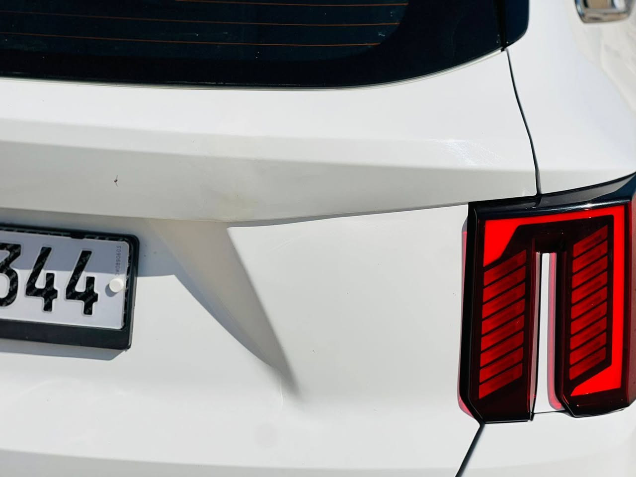 سورنتو2024
خليجي مكفوله كفاله عامه 
ماعده رصعه بل جنطه موضحه بصوره 
مواصفات 
 
اناره محيطيه متعدده الالوان((( ماشيه 53 الف وقابله الزياده 
لايت زنون عالي ناصي
لايت خلفي امامي LED
 بعده وضع الشركه سياره
محرك 6 سلندر
كير ماوس
كشنات كهربائي
رضيه مدوشمه جلد 
هندبرك دكمه 
وضعيات قياده 
جنطه كهرباء
تشغيل عن بعد 
بردات خلفيه
شاشه متصل 
شاشه فتشوب 
شاحن وايرلس 
كيجات متغير الكتروني وعادي
نقطه عمياء
شاشه لمس متغير التحكم 
ستيرن فول تحكم
7راكب
الاناره الداخليه LED
دخول بصمه ذكي
حساس امامي
حساس خلفي
مري شفط 
جام 4 AOT
كامره دوارء 
شفتات استيرن 
ويل كب حجم 20 
لد امامي خلفي
رقم بغداد 
مكان سياره سماوء رميثه مكلف بل نشر هاذء رقم رعيهه 
 ***********
