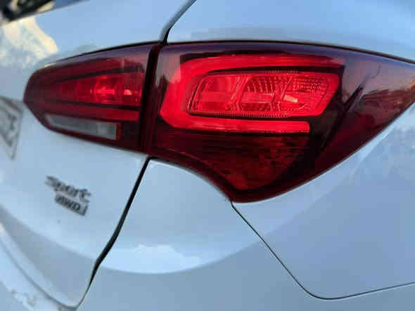 سنتافي 2018  
على وضع الشركه (كفاله عامه كلين تايتل ) مكفوله صبغ تبديل شخوط رقمها بغداد 
مكينه (2400) سبيرها منازل ماشيه 53
كير مكينه خير من الله 
سياره جديده بلباكيت بمعنى الكلمه ترايها زيرو   
 
سعرها ١٦٣ بيها مجال بسيط 

مواصفات 
حساس خلفي 
فول تحكم ستيرن
كامره خلفيه
لدات امامي خلفي 
كشنات (شركه) اصلي
 قطع تبريد قطعتبن
ملحقات (جك  + سبير  بعدهن ممستخدمات)

مكاني بغداد 
رقم استفسار ***********
