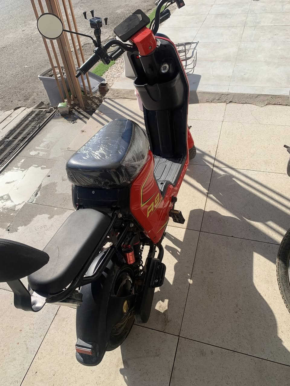 السلام عليكم دراجة شحن للبيع
6 بطاريات 
3 سرعات 
السرعة القصوى 60
تشغيل عن بعد 
السعر ٣٠٠ وبي مجال مكان كركوك حي النصر


**إذا كنت صاحب هذا الإعلان وتريد حذفه لأي سبب، رجاءا أرسل رسالة إلى الدعم الفني**