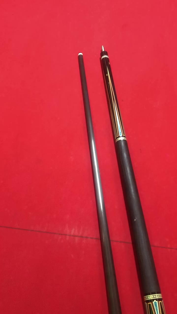 السلام عليكم كيوبات للبيع
1 كيوب كابرون كولن اصلي طرحه قديمه موس 
2 كيوب فيوري طرحه قديمه بي عواج قليل تبه عاديه
3 كسره وجامب بي عواج بدون تبه 
وياهن جنطه ثنائيه 
مكاني ابو غريب 
سعر قفل 250 
***********
