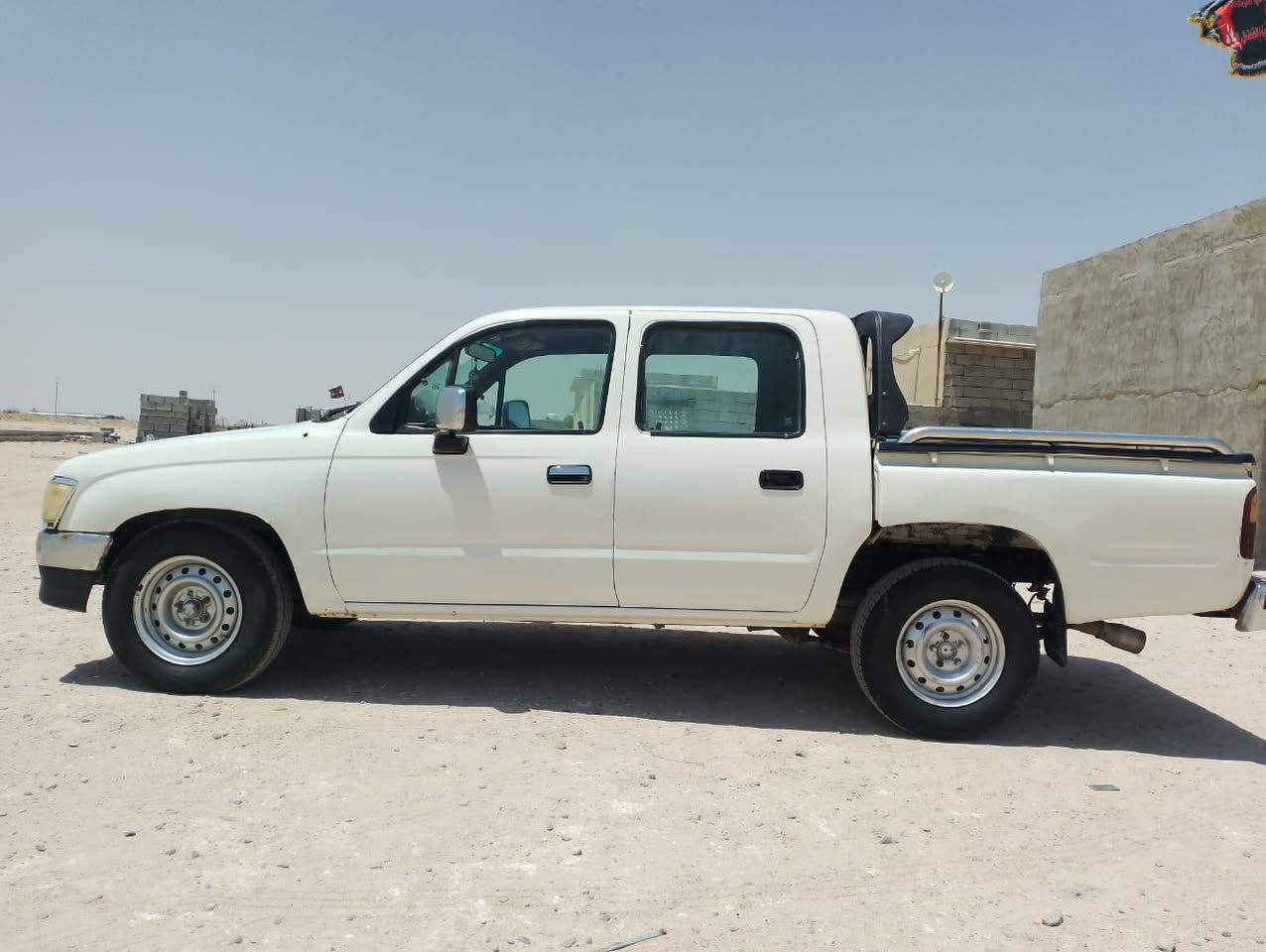 السلام عليكم سياره جمره موديل 2001 رقم بصره  سنويه مامنتهي سياره جاهزه  فول مواصفات كير ومحرك كفاله سياره مصبوغه  جماليه  مكان  سياره  بصره سفوان  سعر 90    وبيه مجال قليل رقم  ***********
