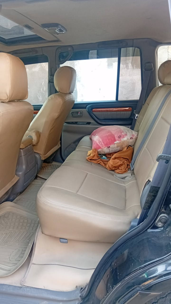 سلام عليكم للبيع مونيكا موديل ٢٠٠٠ بسمي سياره حلوه ابلاديه مكان بغداد هذا رقمي *********** السعر ١٣٠
