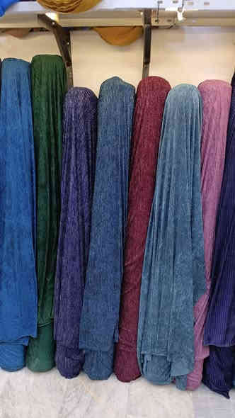 سلام عليكم 
توفرت أقمشة فساتين + دشاديش (اقماش🔥جوكر)
عنوان المحل : كريعات مجاور (اسواق ابو العماره)
للحجز و للاستفسار: ***********📞+ واتساب
