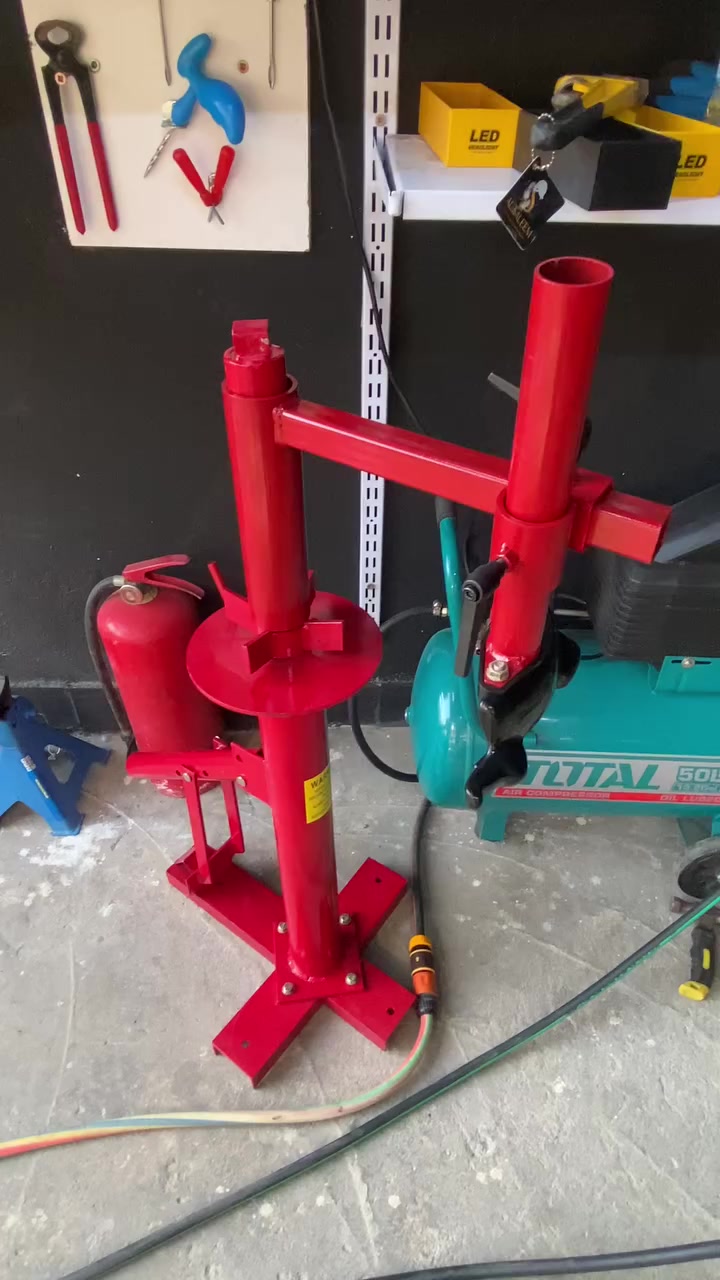 خالعه اطارات يدويه القطعه الكبيره 150 الف 
القطعه الاضافيه 45 الف  تفاصيل الفديو بل منشور


**إذا كنت صاحب هذا الإعلان وتريد حذفه لأي سبب، رجاءا أرسل رسالة إلى الدعم الفني**