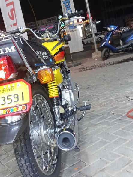 السلام عليكم تراجع ايراني لام ابتياز ايراني اصلي موديل 25 المكينه 125 السعر على الخاص بيكم خير تدللون ***********
