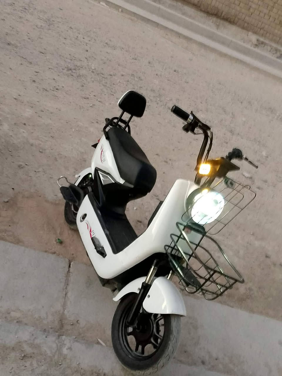 للبيع أقره التفاصيل


**إذا كنت صاحب هذا الإعلان وتريد حذفه لأي سبب، رجاءا أرسل رسالة إلى الدعم الفني**