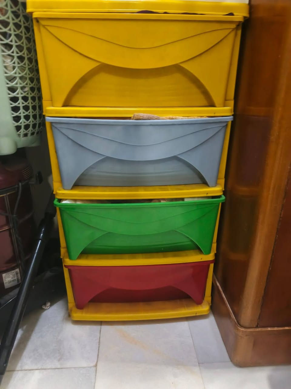 أغراض منزلية للبيع كل على حدى


**إذا كنت صاحب هذا الإعلان وتريد حذفه لأي سبب، رجاءا أرسل رسالة إلى الدعم الفني**