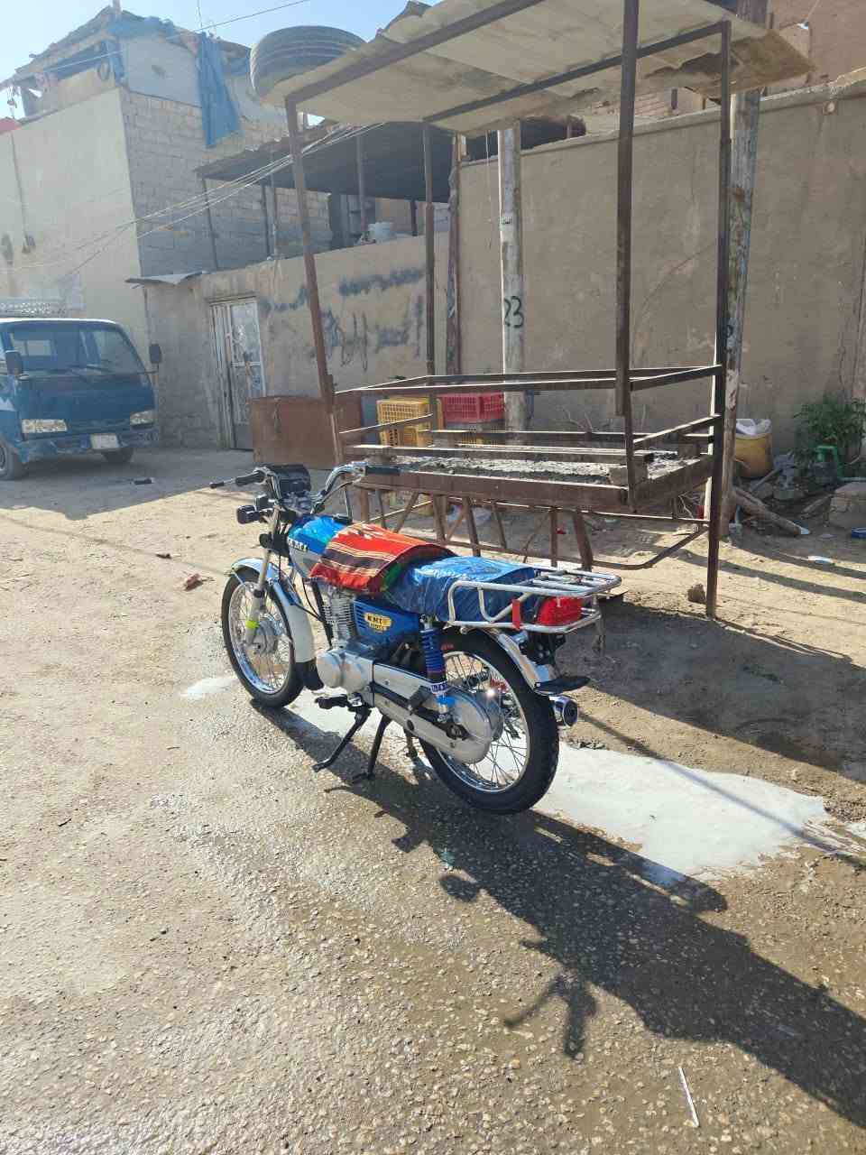 سلام عليكم شلونك شباب دراجه للبيع دراجه شوفت عينك جديده اصولي اصولي مكينه برغي ممتحرك بيها طالعه 2023 جديده شلعه ومعدل مكان نجف رقمي ***********
