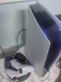 بلايستيشن5 فات • ٢ يدات اصليه • نجف